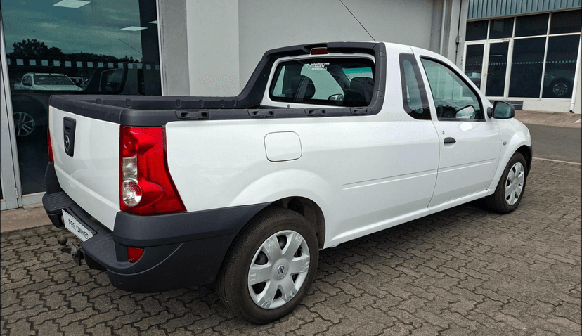 Bakkies (1–1.5 Ton)